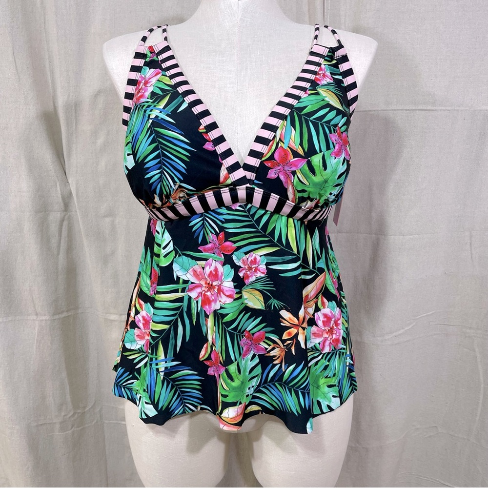 (NWT!) Swimsuits for All Stripe/Floral Swimsuit Top